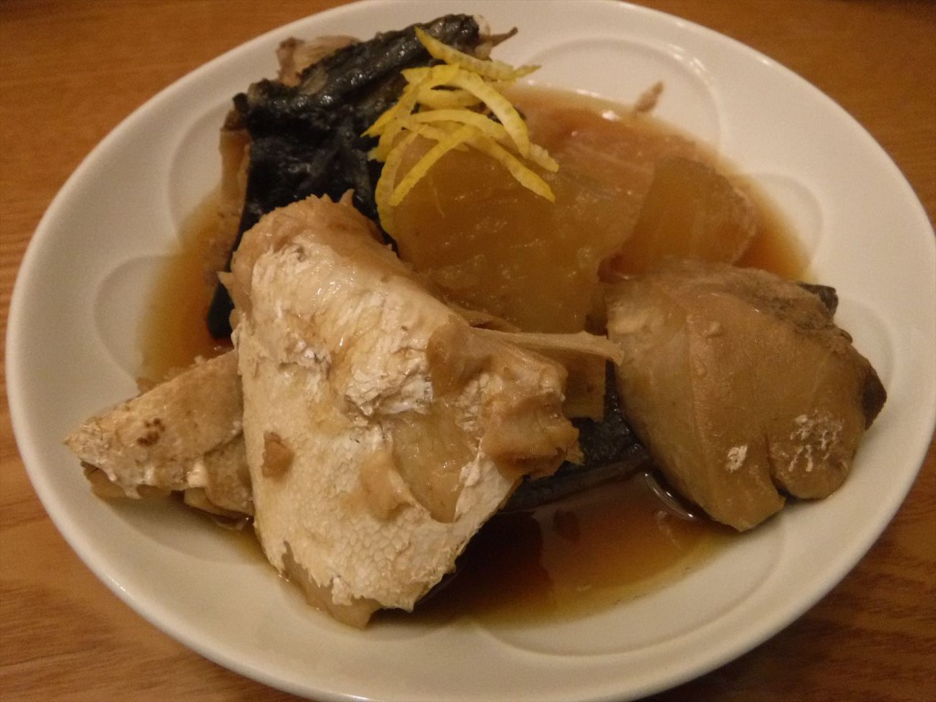 28日晩に食べたブリ大根の写真追加します。美味しかったです。